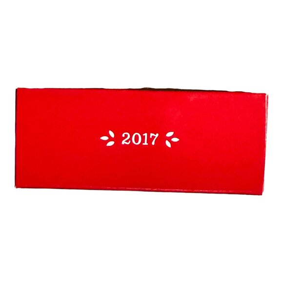 2017 Mickey Mouse Keepsake Ornament Hallmark Wooden NIB - Picture 4 of 4